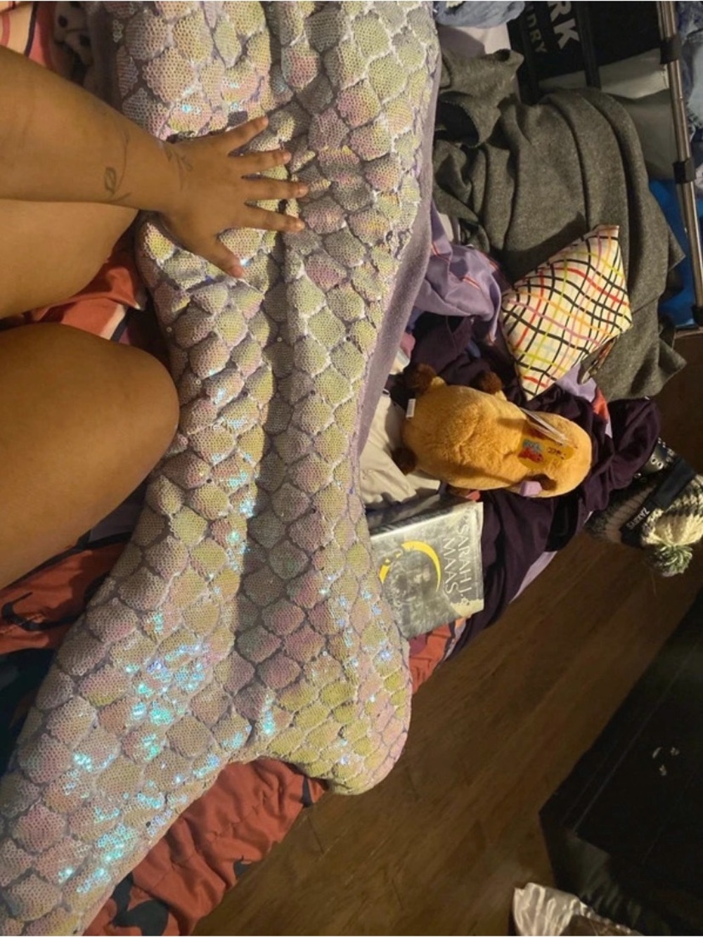 Mermaid Blanket - Picture 2 of 2